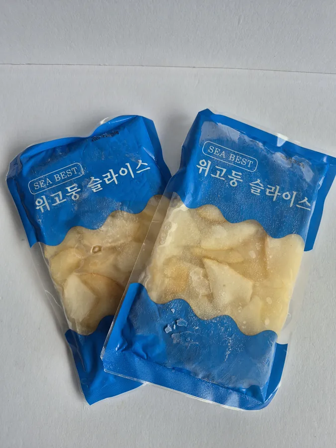 Sea Whelk. Tsubugai